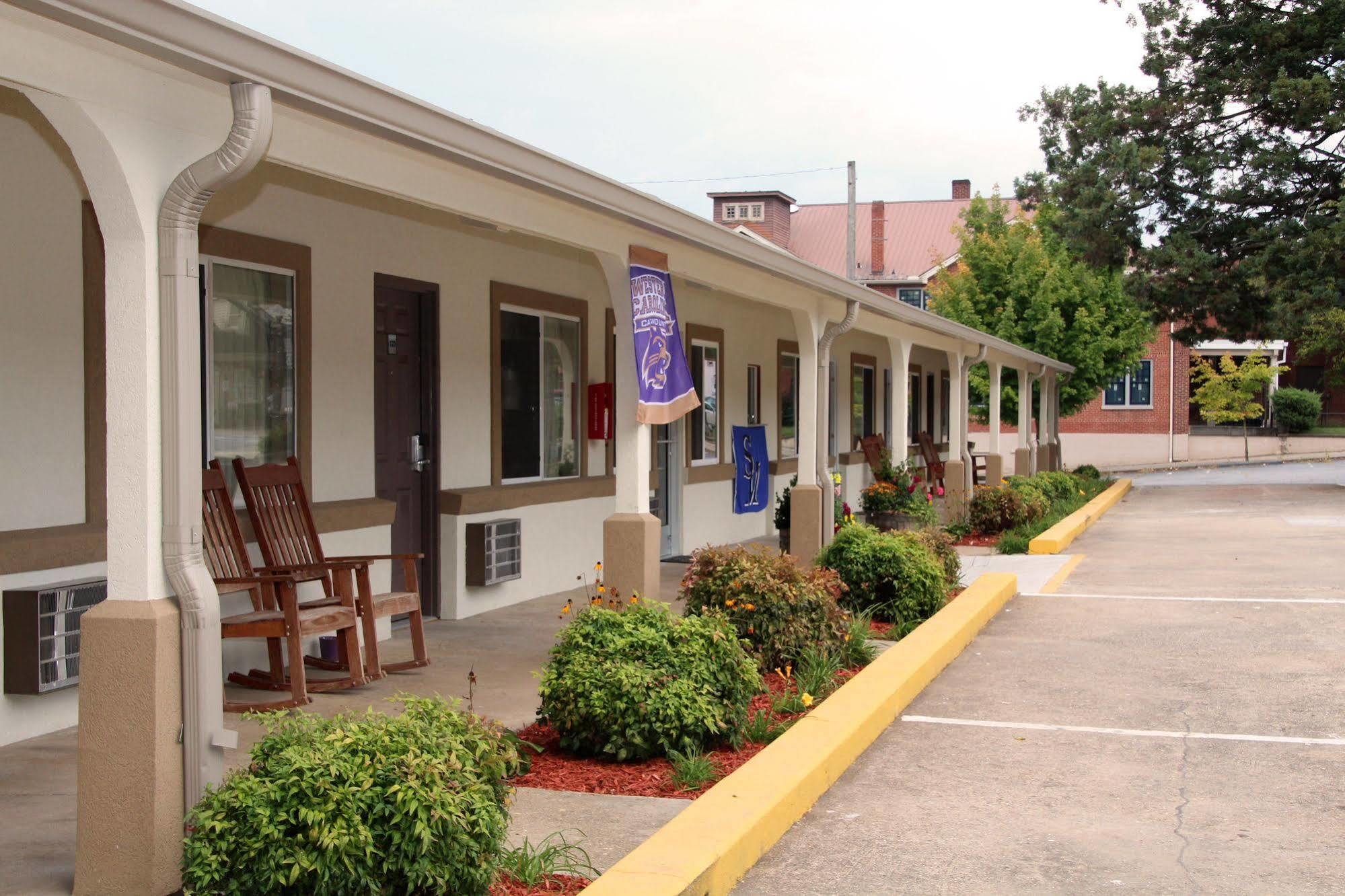Blue Ridge Inn Sylva Esterno foto